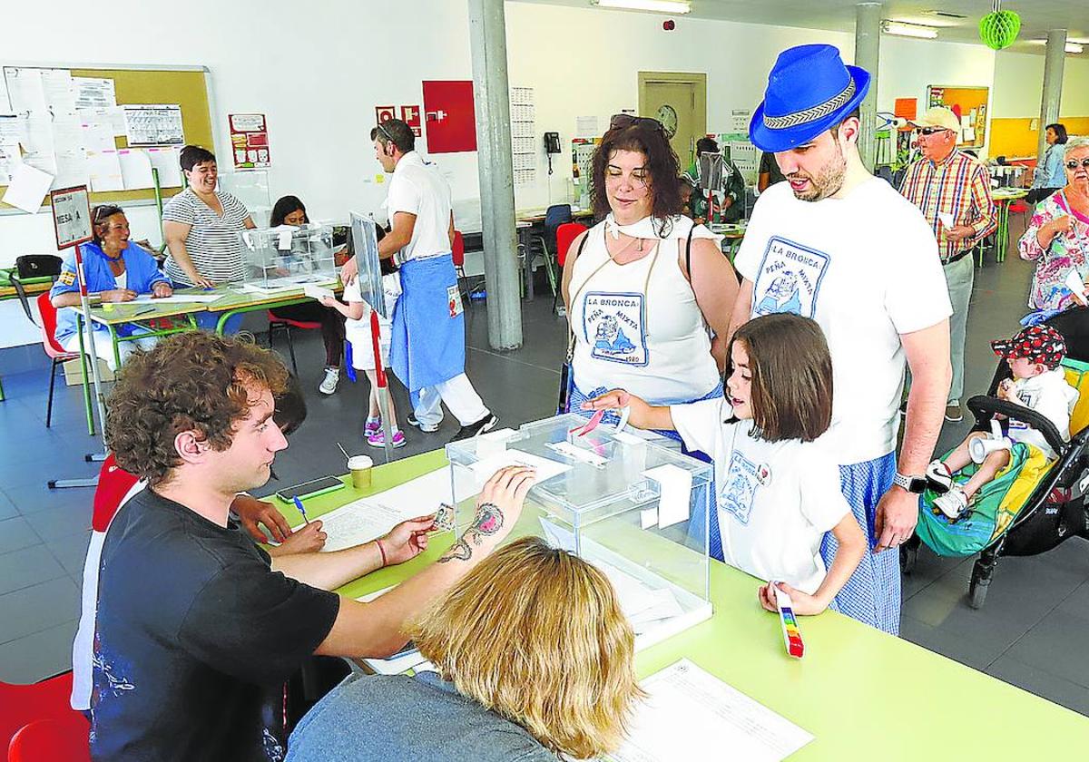 El Psoe Fue El Partido M S Votado En De Las Mesas Electorales